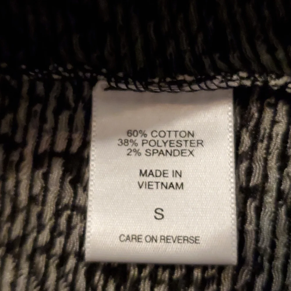 New York & Company cap sleeve sweater - Picture 8 of 8